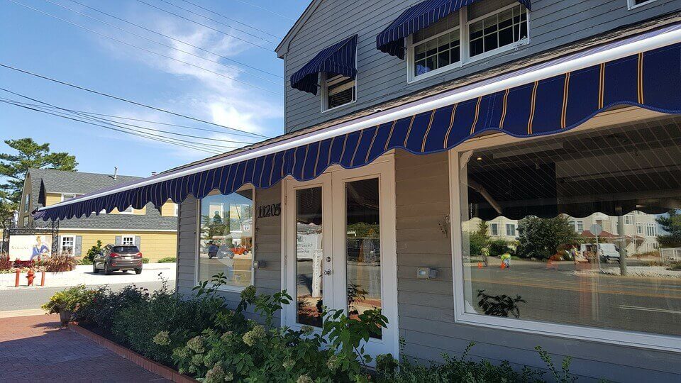 retractable porch awnings